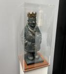 Display vitrine plexi socle cuir Brun